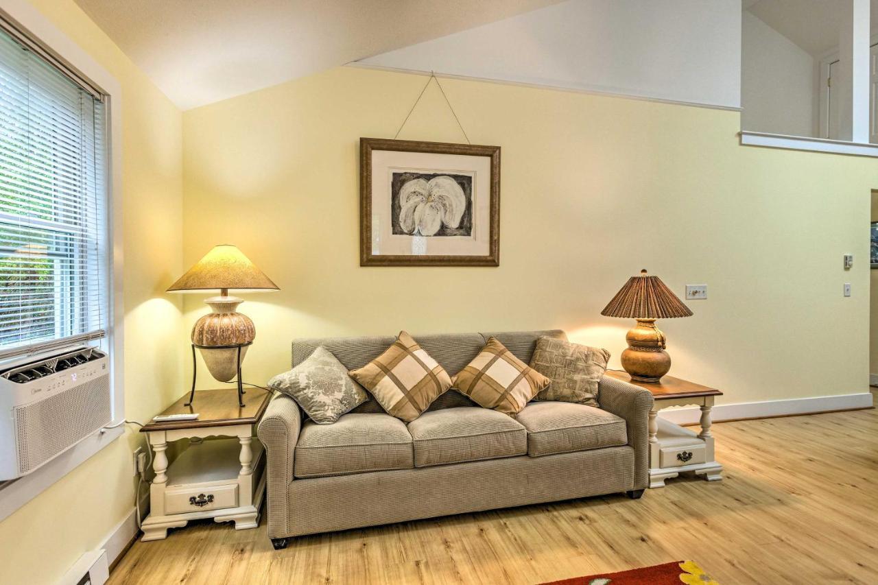 Charming Retreat Near Downtown Frankfort And Beaches Exterior photo