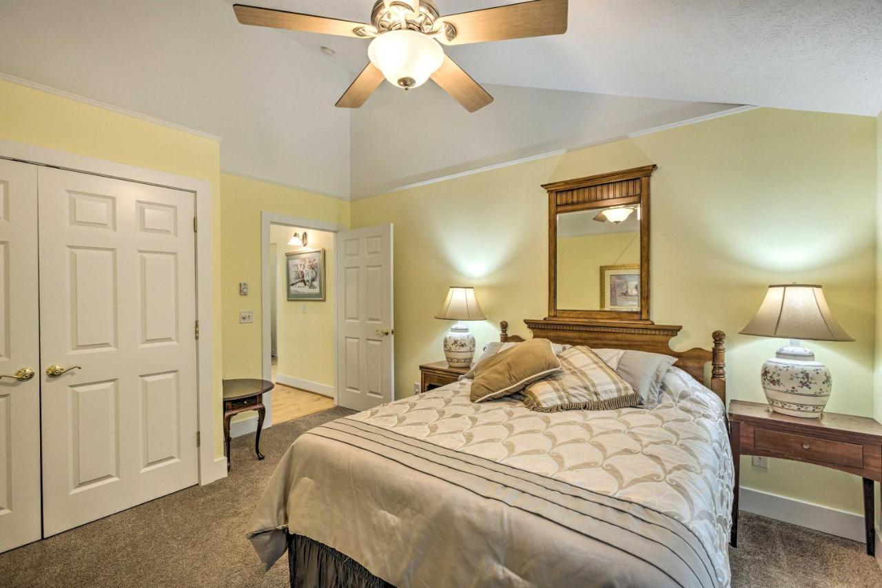 Charming Retreat Near Downtown Frankfort And Beaches Exterior photo